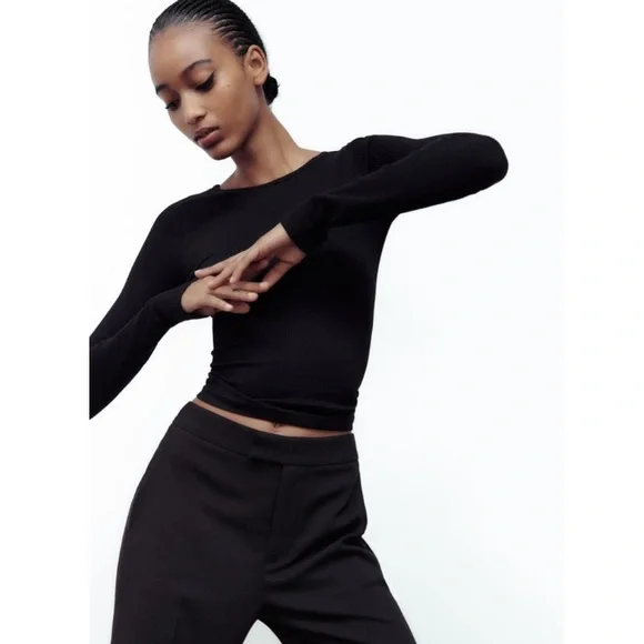 Zara Rhinestone Seamless Black T-shirt - Picture 4 of 6